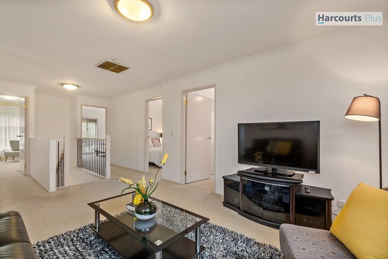 Photo - 62 Freebairn Drive, Hallett Cove SA 5158 - Image 16