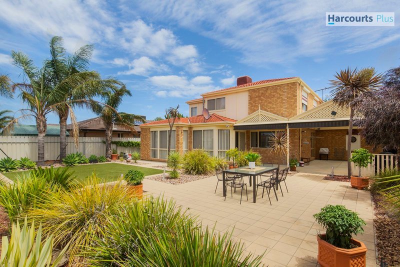 Photo - 62 Freebairn Drive, Hallett Cove SA 5158 - Image 17