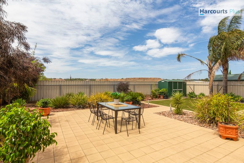 Photo - 62 Freebairn Drive, Hallett Cove SA 5158 - Image 19