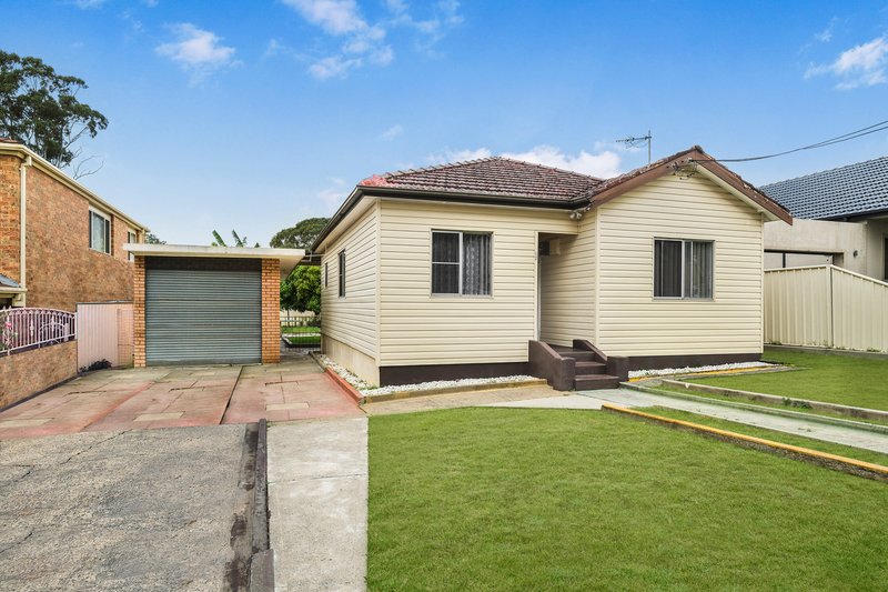 Photo - 62 Gallipoli Street, Condell Park NSW 2200 - Image 2