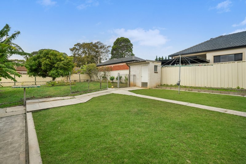 Photo - 62 Gallipoli Street, Condell Park NSW 2200 - Image 9