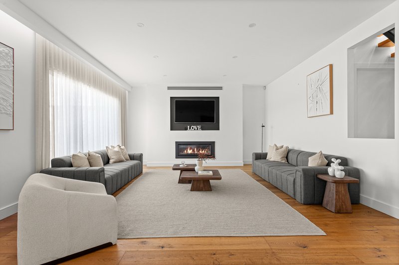 Photo - 62 Gatestone Road, Epping VIC 3076 - Image 7
