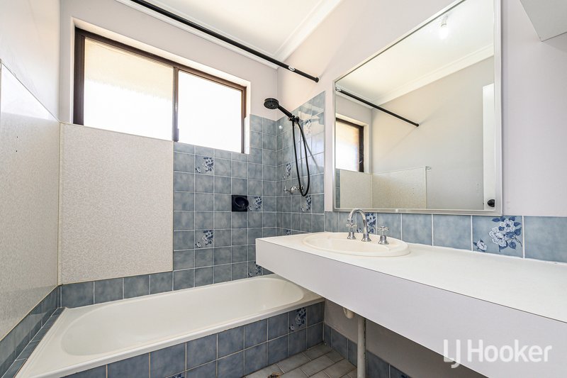 Photo - 62 Gibson Way, Beechboro WA 6063 - Image 16