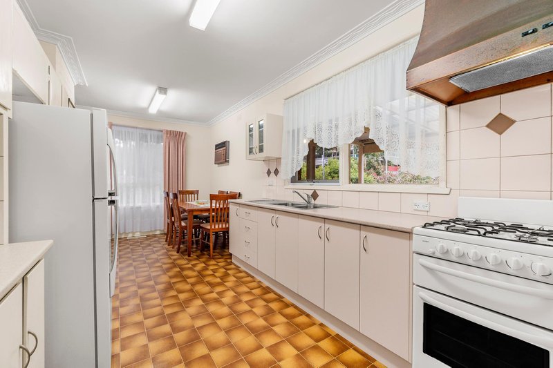 Photo - 62 Glengarry Avenue, Burwood VIC 3125 - Image 4