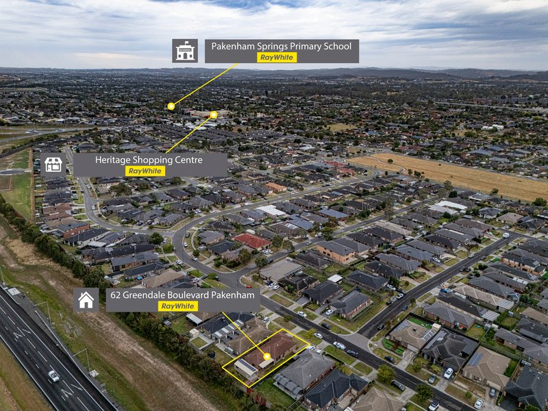 Photo - 62 Greendale Boulevard, Pakenham VIC 3810 - Image 23