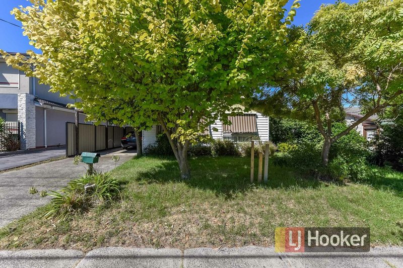 Photo - 62. Halton Road, Noble Park North VIC 3174 - Image 10