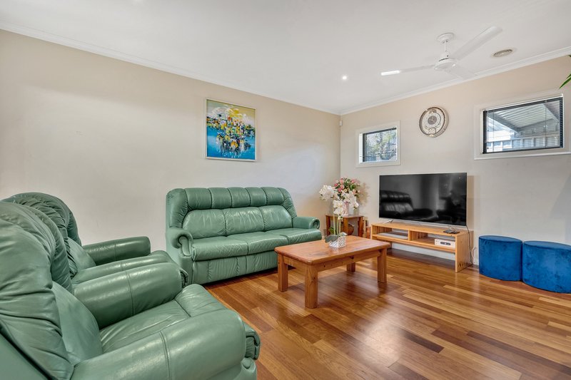 Photo - 62 Henley Street, Pascoe Vale South VIC 3044 - Image 4