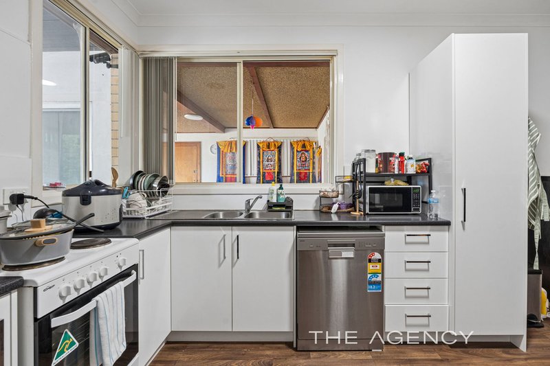 Photo - 62 Hepburn Way, Balga WA 6061 - Image 2