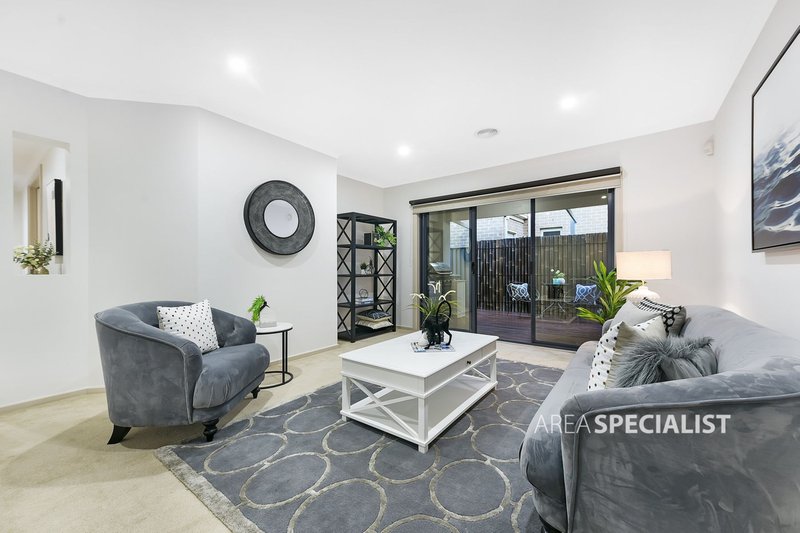 Photo - 62 Hidden Grove Boulevard, Keysborough VIC 3173 - Image 6