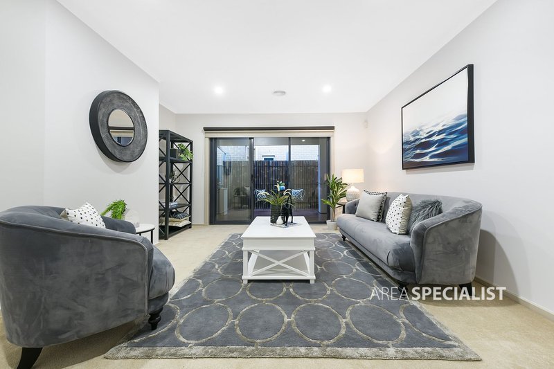 Photo - 62 Hidden Grove Boulevard, Keysborough VIC 3173 - Image 7