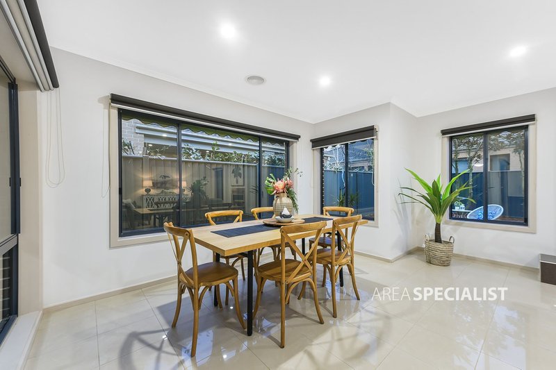 Photo - 62 Hidden Grove Boulevard, Keysborough VIC 3173 - Image 13