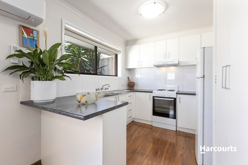 Photo - 6/2 Hodgson Street, Geelong West VIC 3218 - Image 2