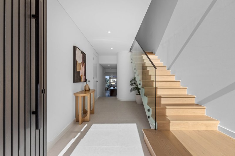 Photo - 62 Hurstville Road, Hurstville Grove NSW 2220 - Image 2