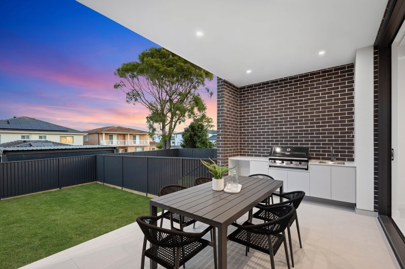 Photo - 62 Hurstville Road, Hurstville Grove NSW 2220 - Image 19