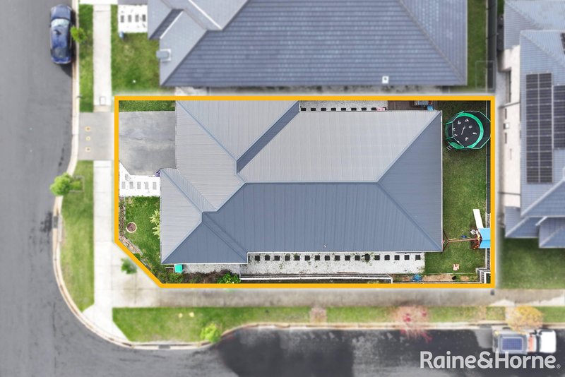 Photo - 62 Ingall Loop, Catherine Field NSW 2557 - Image 13