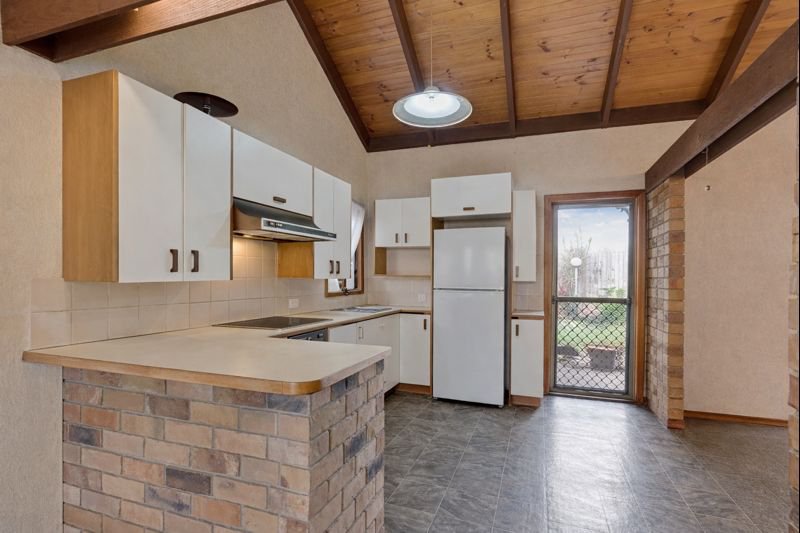 Photo - 62 Karawatha Drive, Mountain Creek QLD 4557 - Image 4