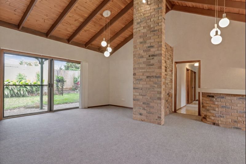 Photo - 62 Karawatha Drive, Mountain Creek QLD 4557 - Image 7