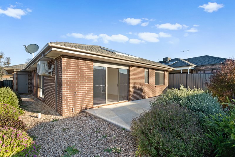 Photo - 62 Kerrabee Drive, Mernda VIC 3754 - Image 12