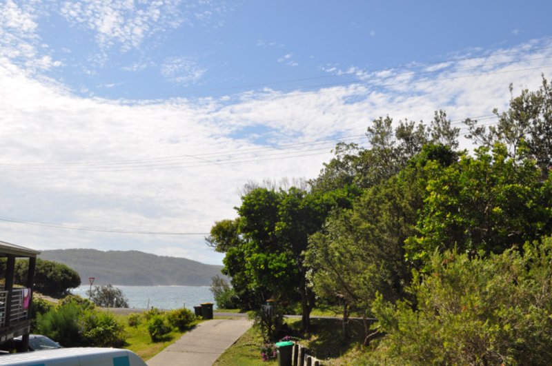 Photo - 62 Kinka Road, Seal Rocks NSW 2423 - Image 2