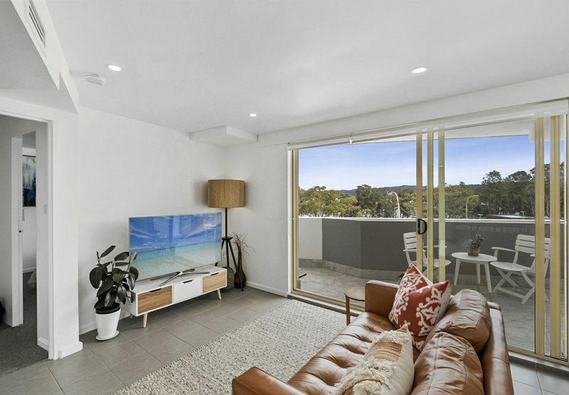 Photo - 6/2 Lagoon Street, Narrabeen NSW 2101 - Image 2