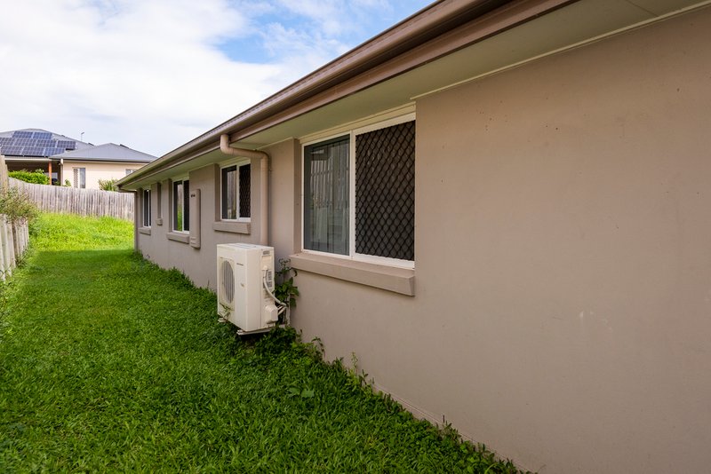 Photo - 62 Laguna Crescent, Springfield Lakes QLD 4300 - Image 15