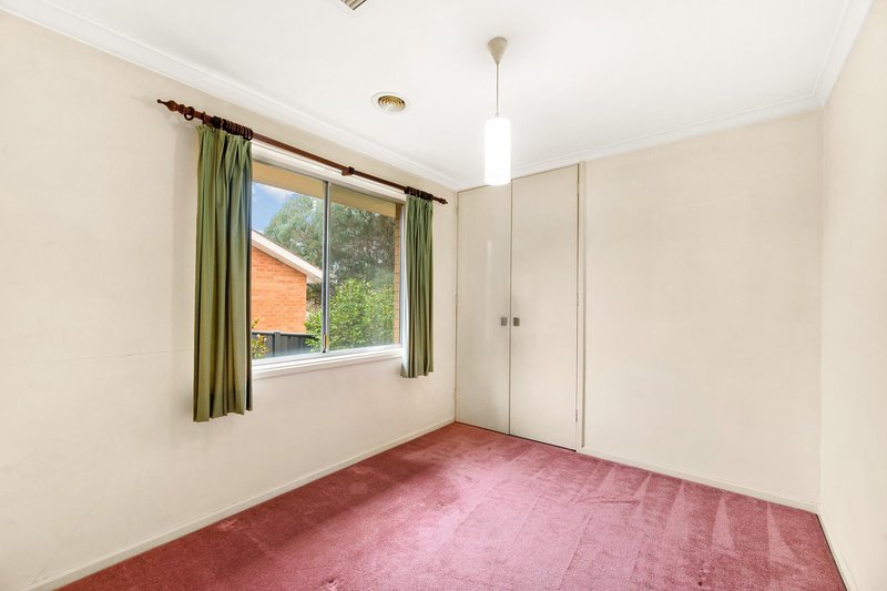 Photo - 62 Lambrigg Street, Farrer ACT 2607 - Image 15