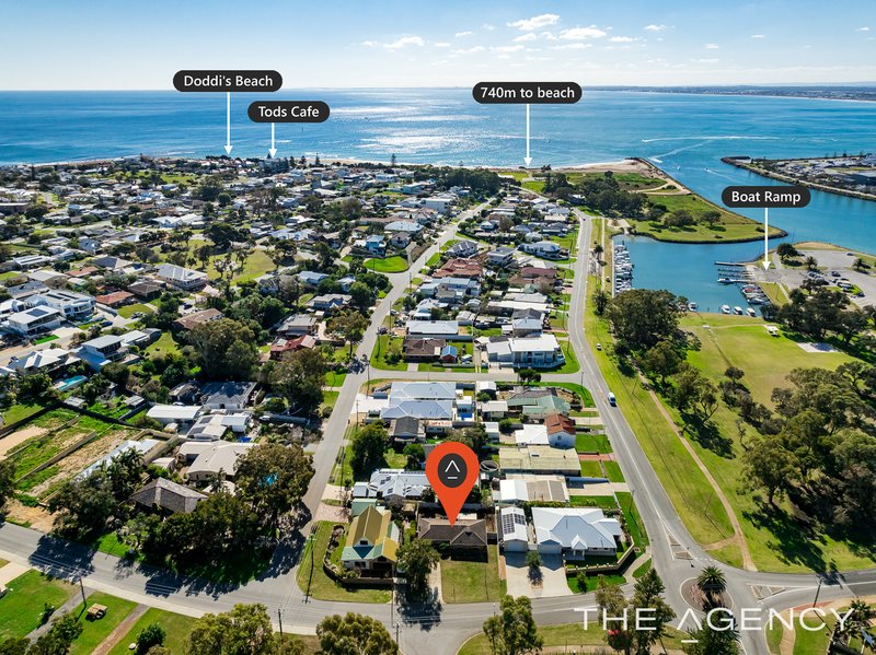 Photo - 62 Leighton Road, Halls Head WA 6210 - Image 2