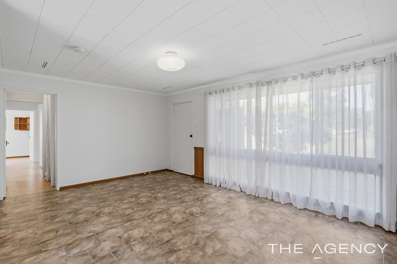 Photo - 62 Leighton Road, Halls Head WA 6210 - Image 6
