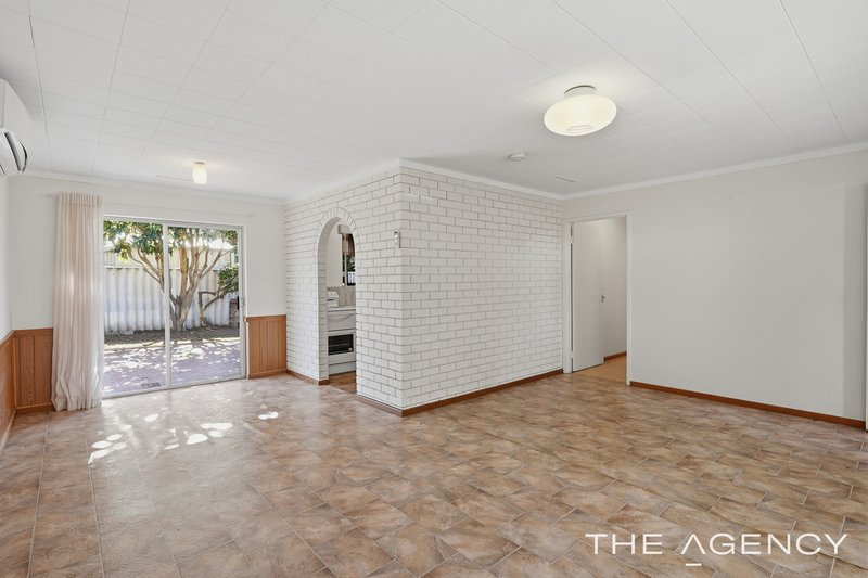 Photo - 62 Leighton Road, Halls Head WA 6210 - Image 7