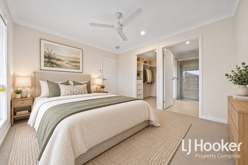 Photo - 62 Liverpool Circuit, Yarrabilba QLD 4207 - Image 7