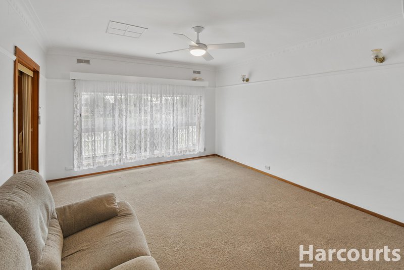 Photo - 62 Lyle Street, Warracknabeal VIC 3393 - Image 4