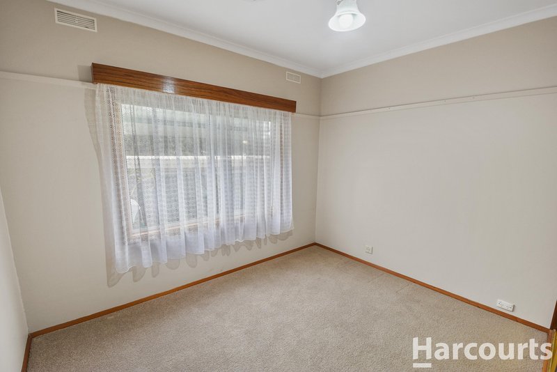 Photo - 62 Lyle Street, Warracknabeal VIC 3393 - Image 8