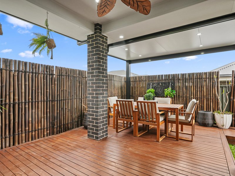 Photo - 62 Maidenhair Avenue, Denham Court NSW 2565 - Image 13