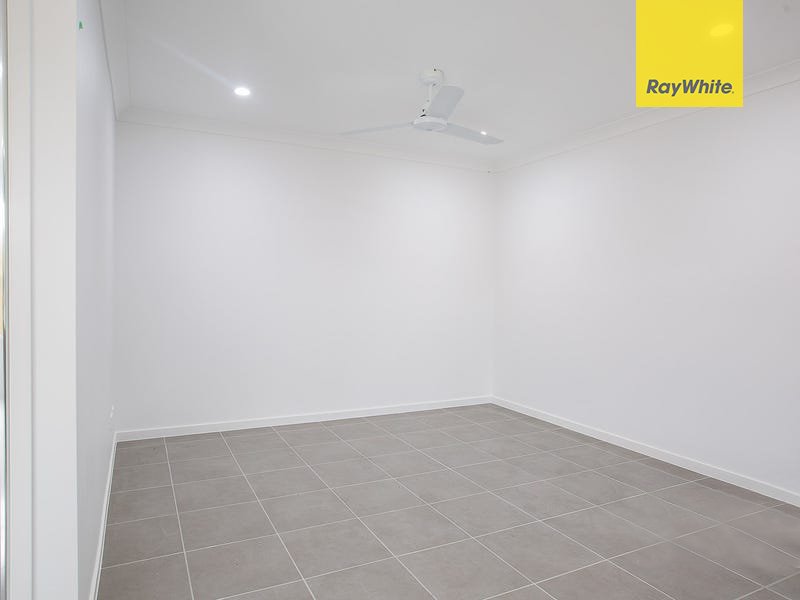 Photo - 62 Mckinnon Drive, Yarrabilba QLD 4207 - Image 5