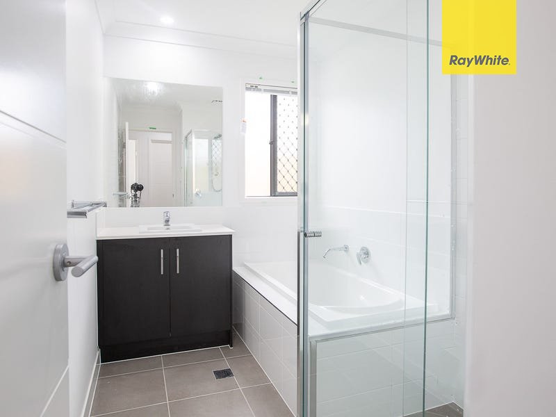 Photo - 62 Mckinnon Drive, Yarrabilba QLD 4207 - Image 10