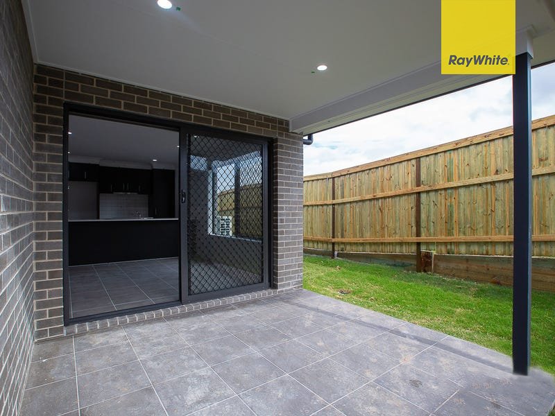Photo - 62 Mckinnon Drive, Yarrabilba QLD 4207 - Image 13