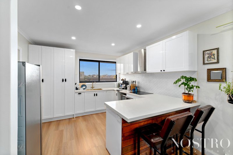 Photo - 62 Mcpherson Street, Essendon VIC 3040 - Image 2