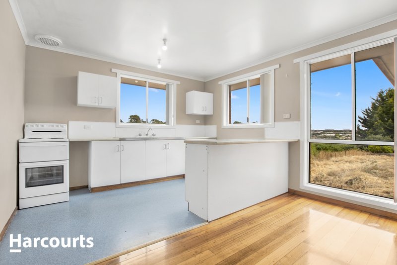 Photo - 62 Morris Avenue, Devonport TAS 7310 - Image 2