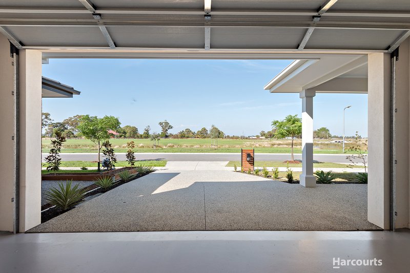 Photo - 62 Mortlake Drive, Officer South VIC 3809 - Image 2