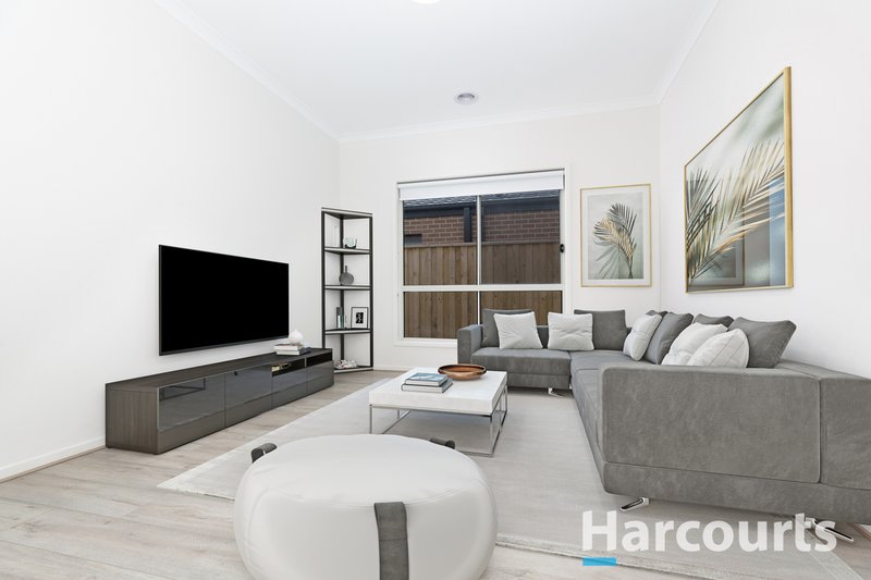 Photo - 62 Mortlake Drive, Officer South VIC 3809 - Image 5