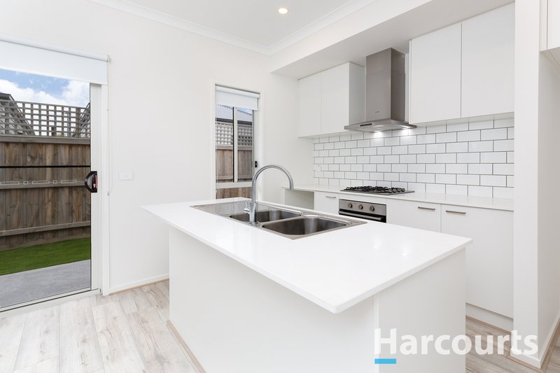 Photo - 62 Mortlake Drive, Officer South VIC 3809 - Image 6