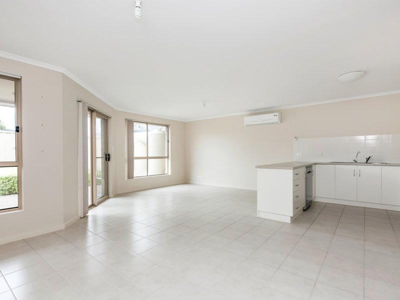 Photo - 62 Nash Lane, Morphett Vale SA 5162 - Image 3