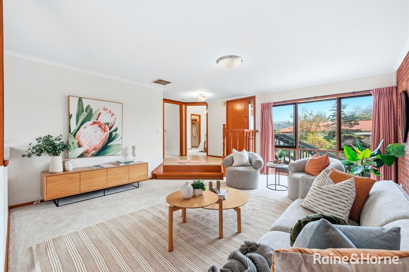 Photo - 62 Newlands Crescent, Doncaster East VIC 3109 - Image 2