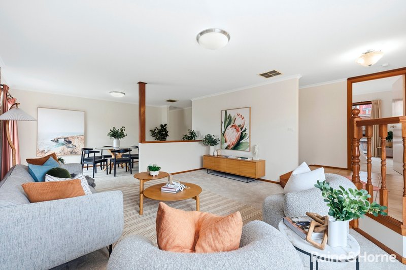 Photo - 62 Newlands Crescent, Doncaster East VIC 3109 - Image 3