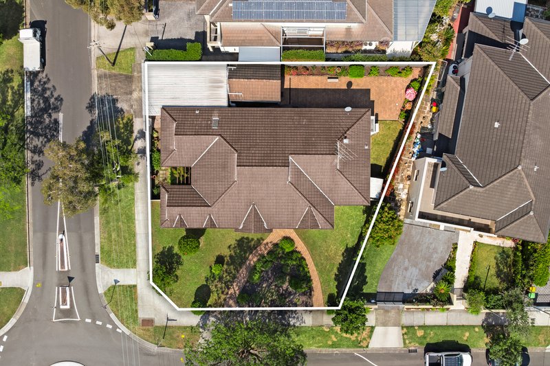 Photo - 62 Newton Road, Strathfield NSW 2135 - Image 16