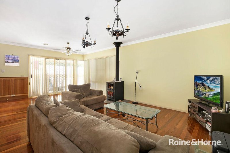 Photo - 62 Oxley Drive, Mittagong NSW 2575 - Image 3