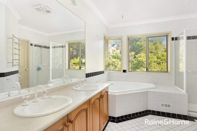 Photo - 62 Oxley Drive, Mittagong NSW 2575 - Image 4