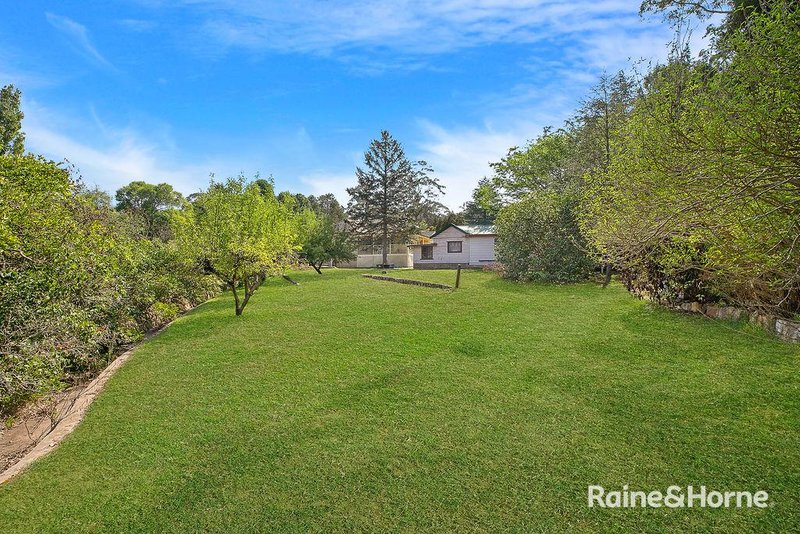 Photo - 62 Oxley Drive, Mittagong NSW 2575 - Image 10