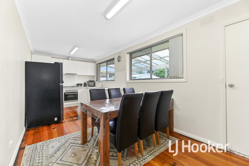 Photo - 62 Pound Road, Hampton Park VIC 3976 - Image 4