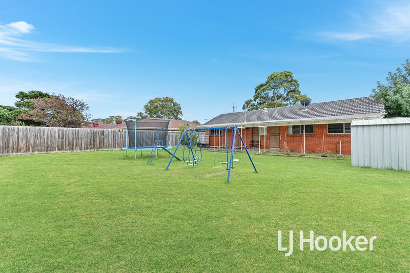 Photo - 62 Pound Road, Hampton Park VIC 3976 - Image 8